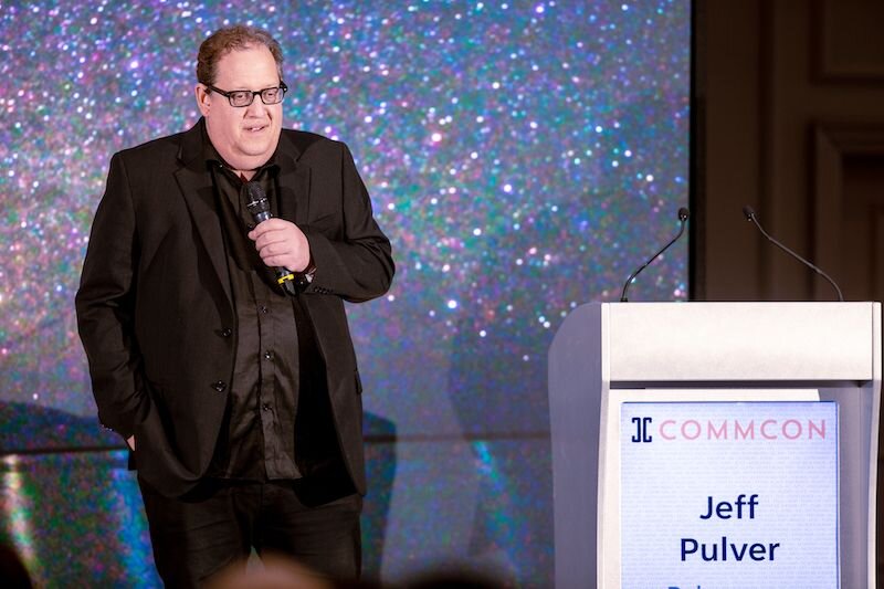 Jeff Pulver giving an inspiring first day keynote